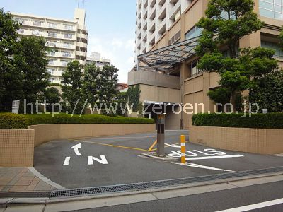駐車場入口