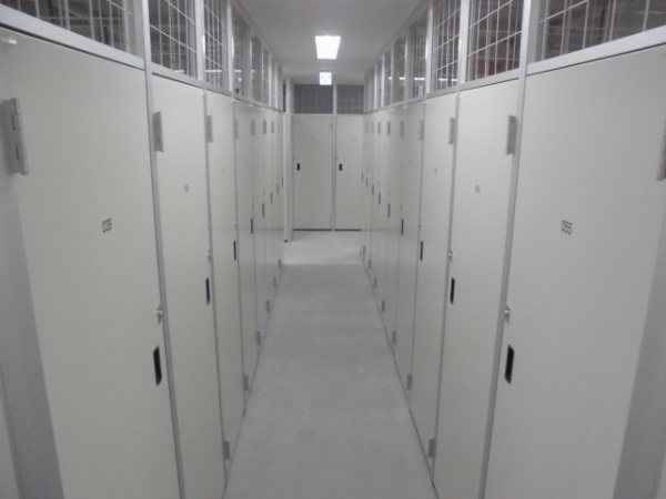 地下ﾄﾗﾝｸﾙｰﾑ