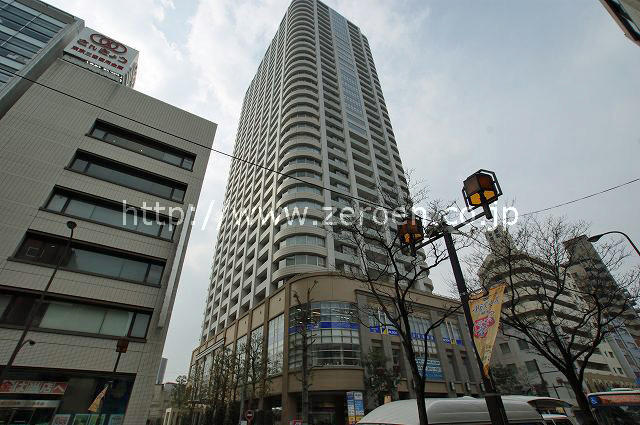 JR山手線 池袋駅 徒歩6分 構造:鉄筋コンクリート造専有面積:145.49平米 ( 44.01坪 )