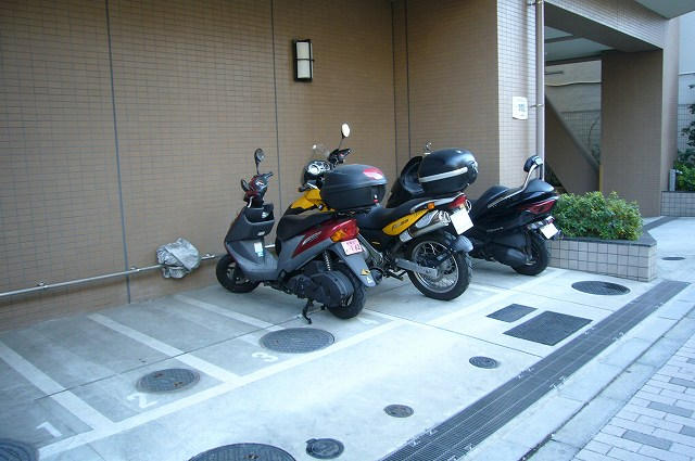 バイク置場