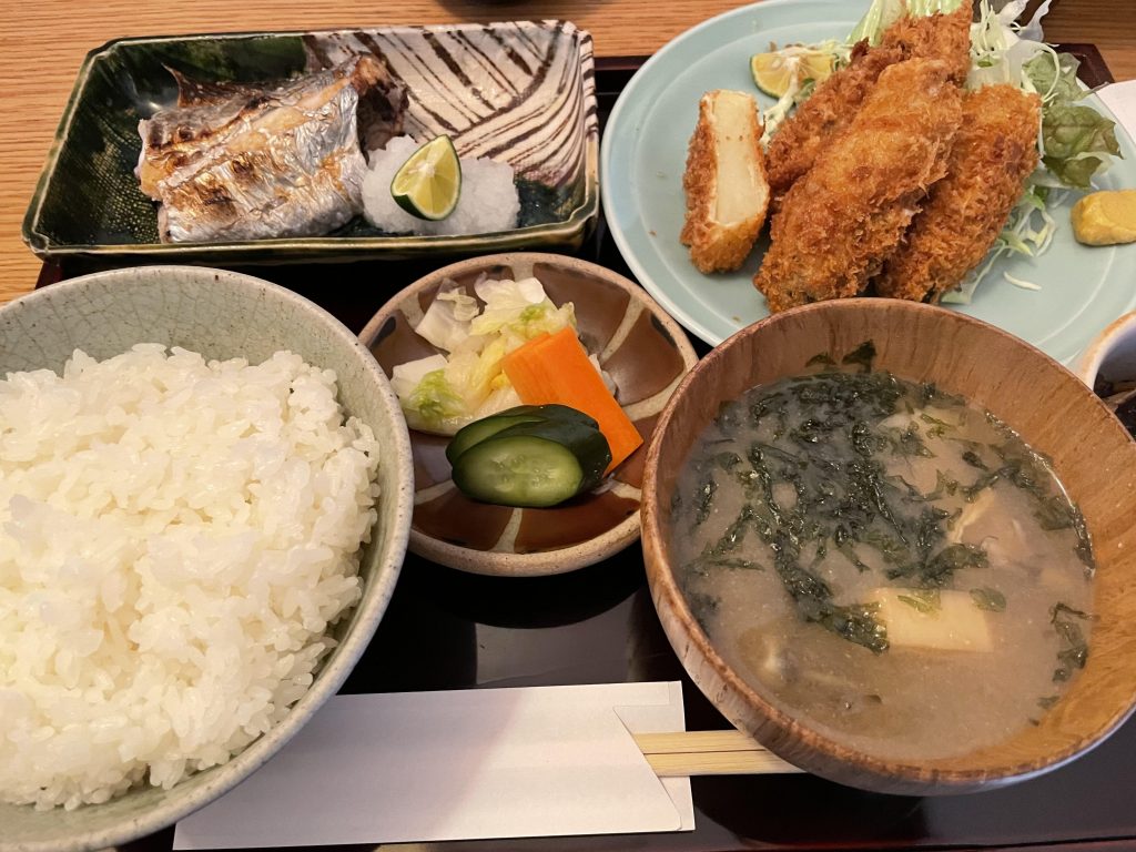 太刀魚と牡蠣の定食